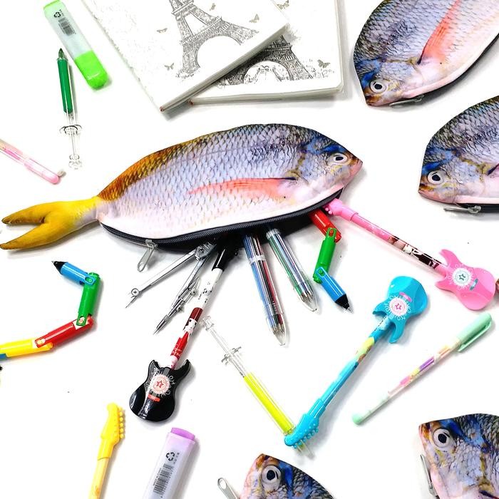 

Tempat Pensil Ikan Ekor Kuning untuk penggemar Ikan Enak