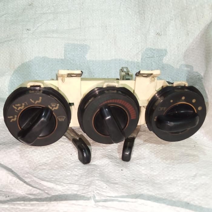 PANEL AC CLINATE CONTROL AC MITSUBISHI ETERNA '90