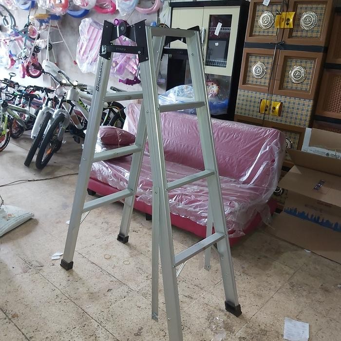 Ready tangga lipat aluminium 1,5 meter