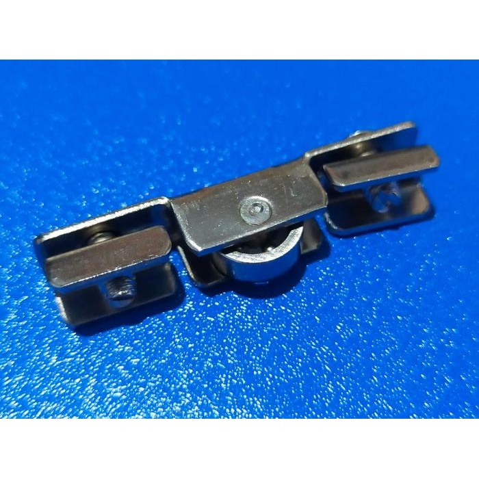 Roda Lemari Etalase Kecil Roda Showcase Lemari Aluminium RDSC11