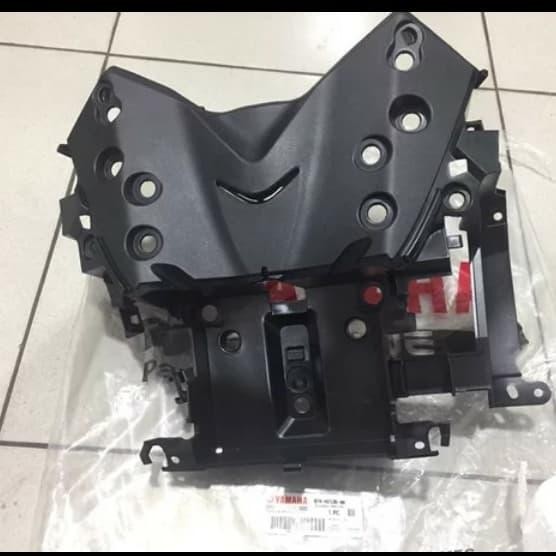 Tameng Depan Dalam Tempat Box Aki Xmax 250