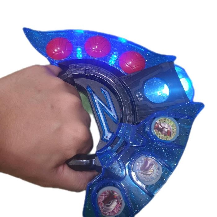 Ready mainan senjata Ultraman Z DX Ultra Z Riser & ultra Medal