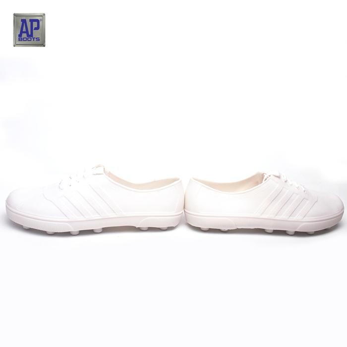 Ap Boots Ap 963 Putih - Sepatu Bola Pvc