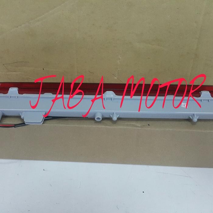 LAMPU BAK BELAKANG HILUX REVO-LAMPU CENTER STOP HILUX REVO