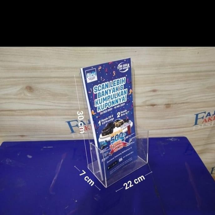 

Tempat Brosur Akrilik A4