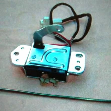 PRODUK doorlock door lock bagasi belakang kijang kapsul 7k