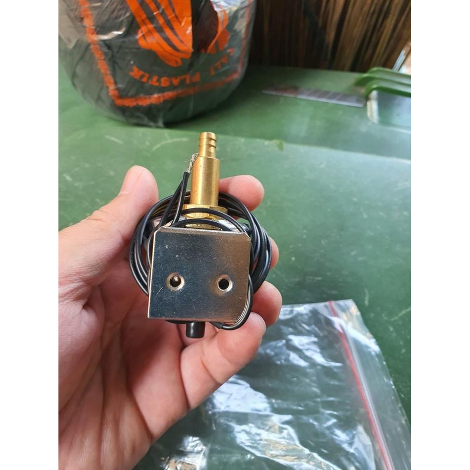 MICROPUMP VACUUM EXTRACTOR