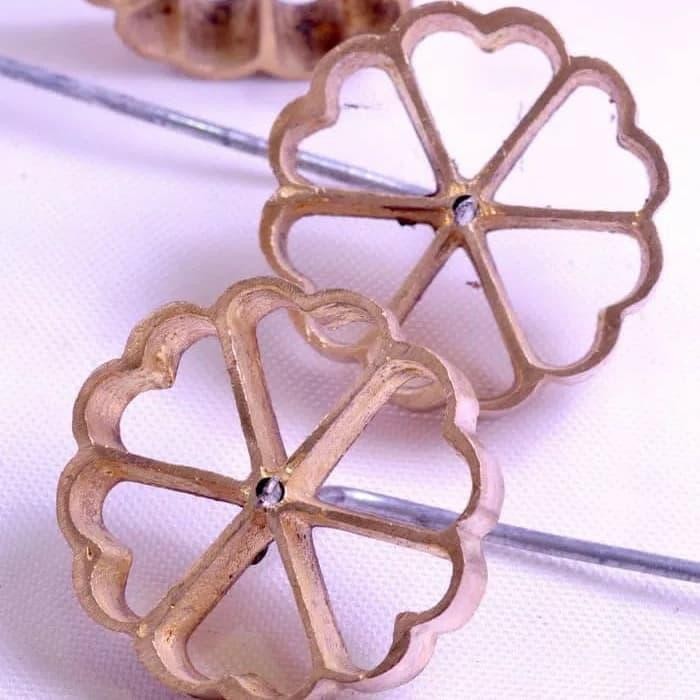 Cetakan Seroja/Kembang Goyang