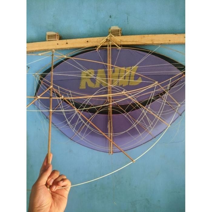 gapangan pegon ceper 1 meter bahan fiber dan bambu/layang layang gapangan pegon ceper merakit