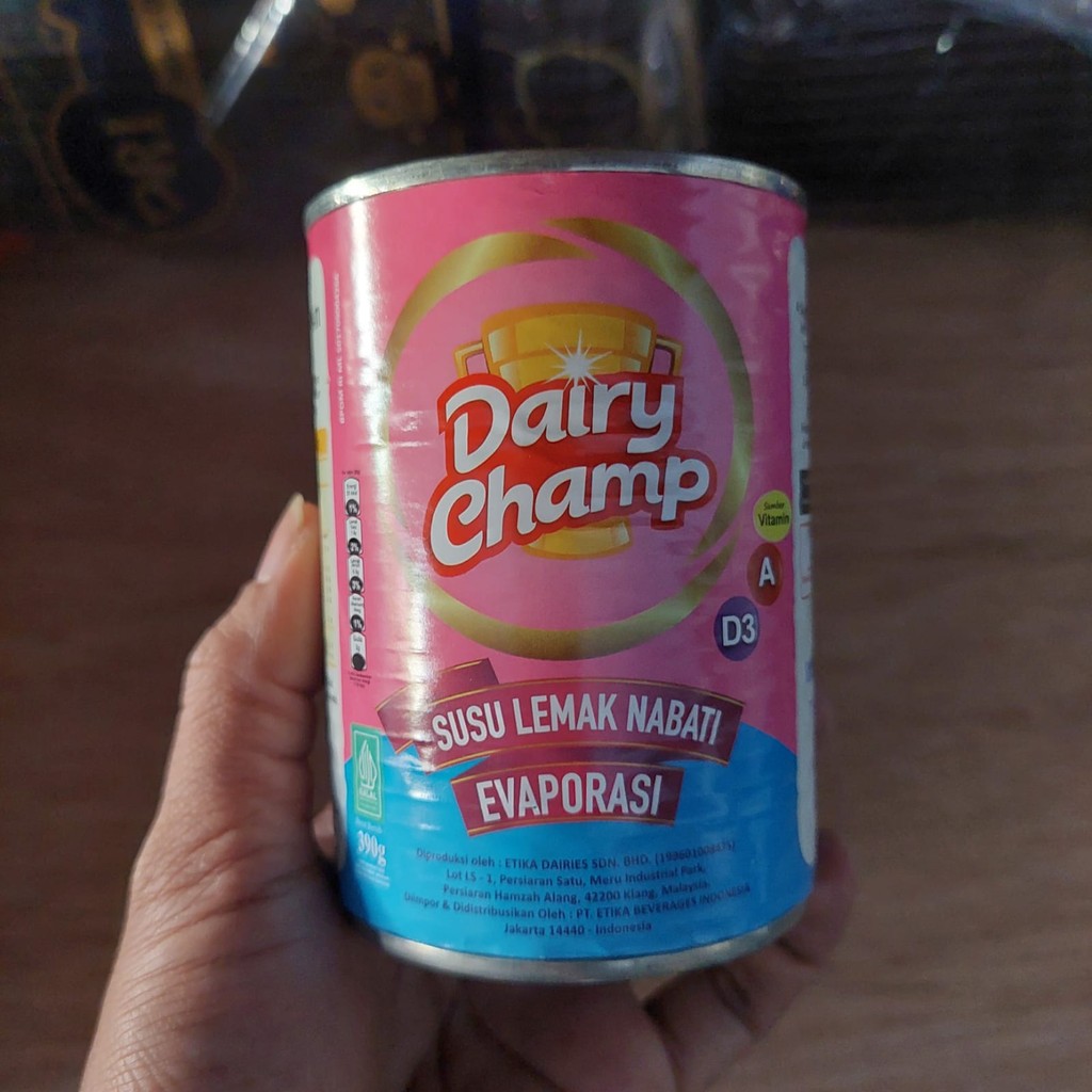 

Susu Lemak Nabati Evaporasi Dairy Champ Kemasan Kaleng 390 gram