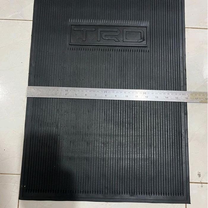 lembaran karet karpet karet TRD karpet lantai alas kaki mobil universal harga 1 lembar