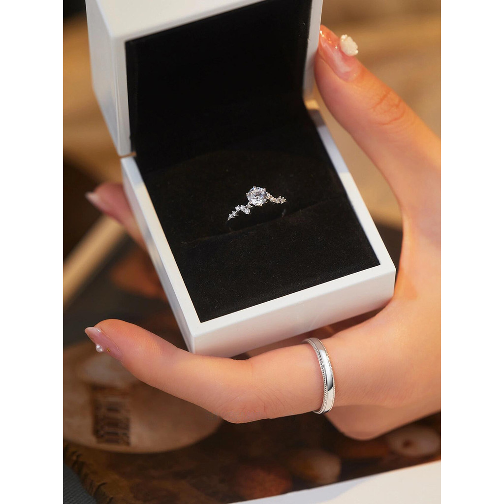 Luxury 18K Solid Platinum PT950 certifid one carat moissanite star dream six claw male and female