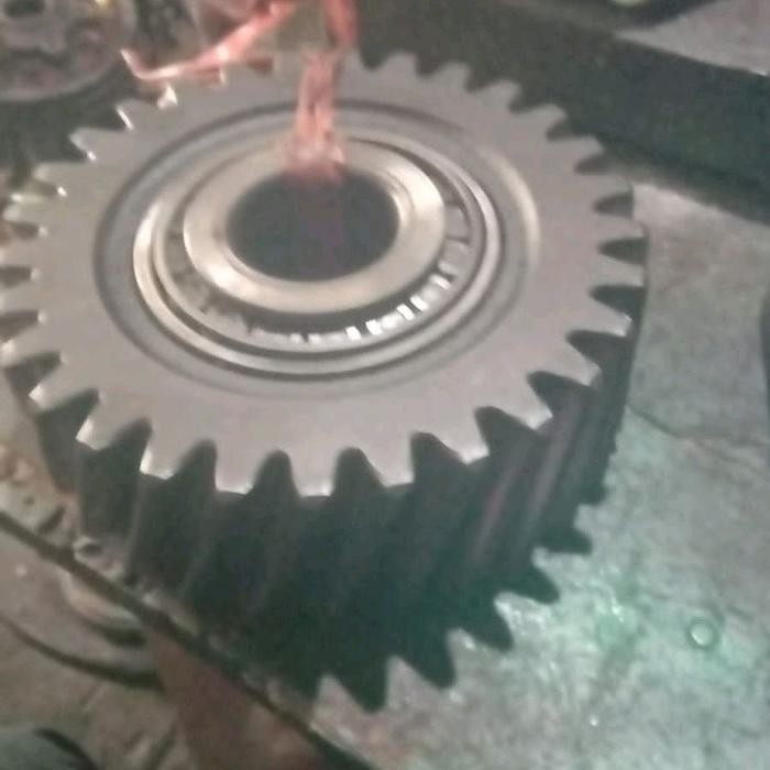 gear idler gigi gardan hinoem100 hino jumbo bekas copotan truck tronton double gardan Engine