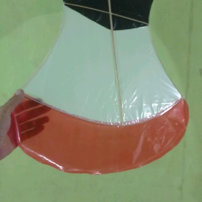 Layangan kuir bali 1 Meter bonus sendaren