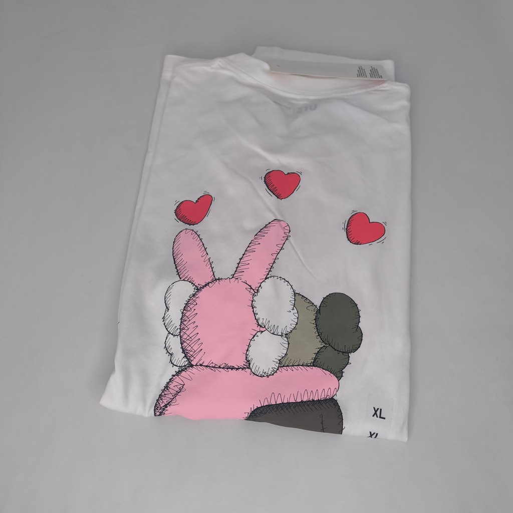 Kaos T-Shirt Uniqlo UT Kaws x Andy Warhol