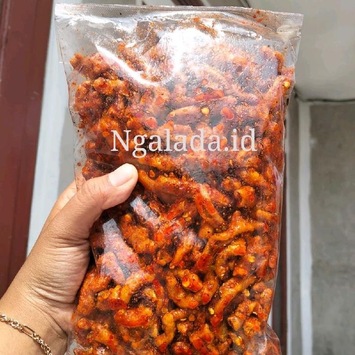 

USUS KIRISPI 1KG /USUS CRISPIY BUMBU PEDAS DAUN JERUK CRISPY MAKANAN