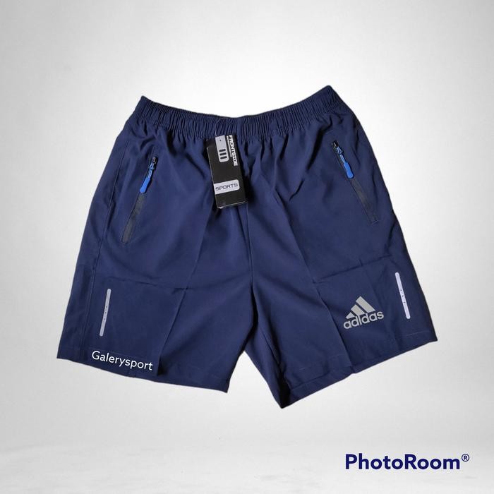 Celana Pendek Tenis Bulutangkis Lining