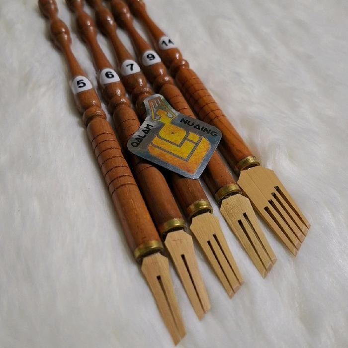 

Melayani Faktur Pajak! Qalam Bambu Kaligrafi Dekorasi 1Set 5Pcs