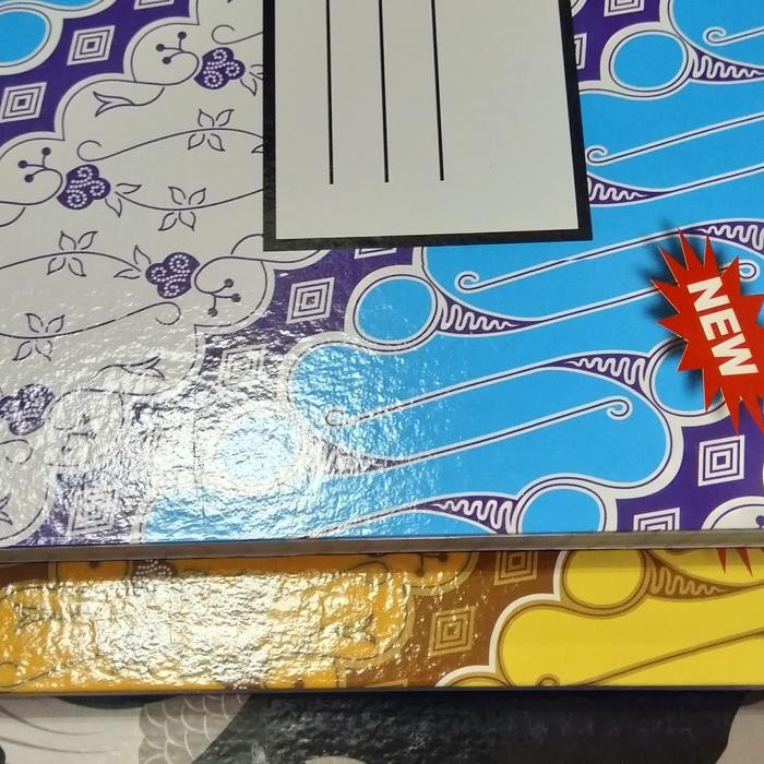 

Buku folio 200 merk Ria.