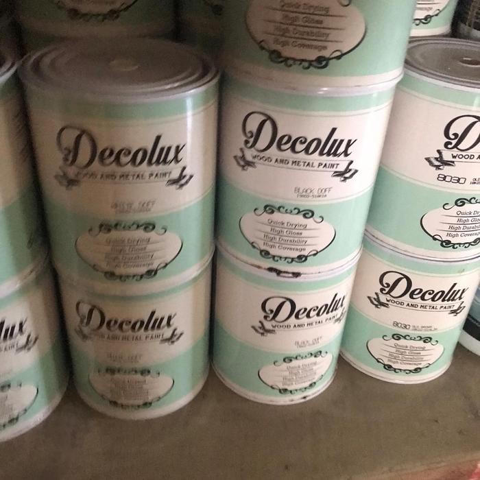 cat minyak kayu dan besi decolux warna agung kaleng 1 kg