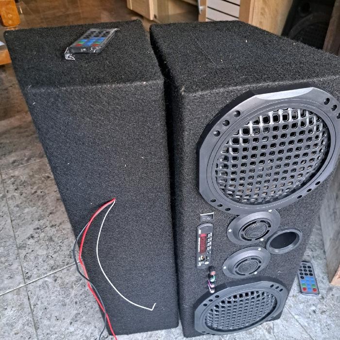 OJ SPEAKER AKTIF MOBIL 12 VOLT BLUETOOTH BASS MANTAB