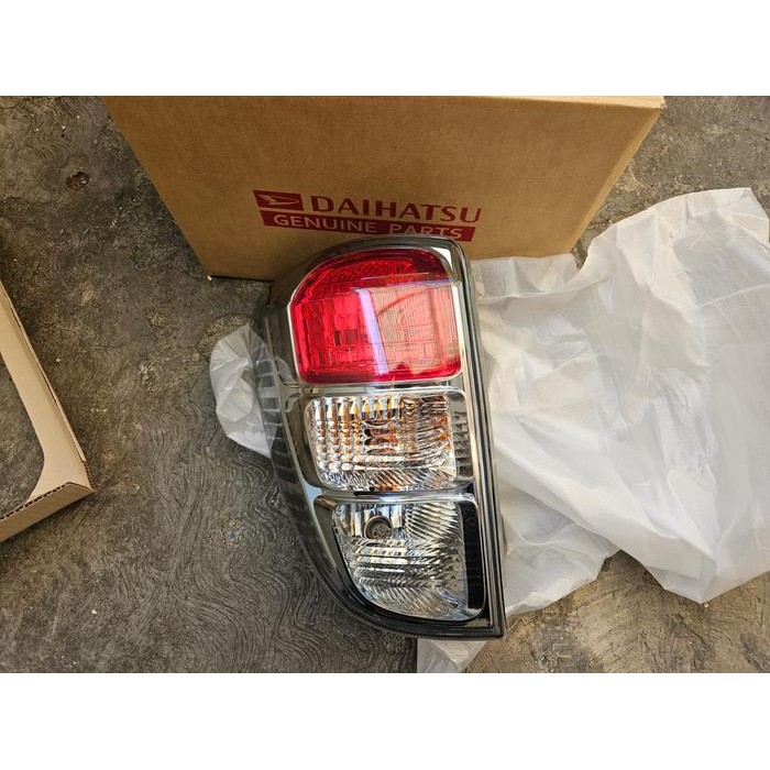 stoplamp / lampu belakang rush terios 2011 2012 2013 2014 ori