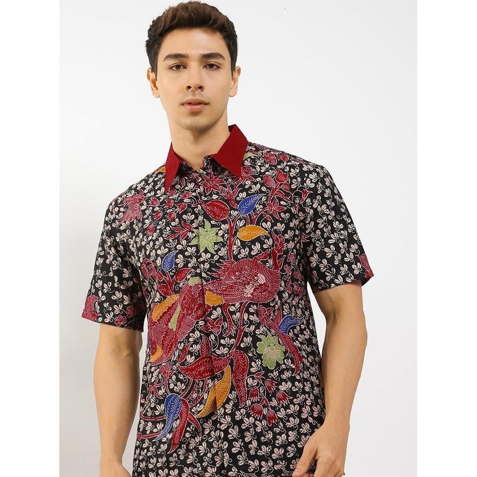 DISKON Arjuna Weda Hem Batik Pria Motif Cendrawasih - Body Fit Bahan Katun Lengan Pendek Kancing