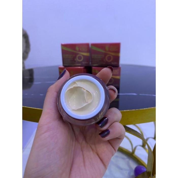 Sunblock Dbc Suncreen Brightening Spf 50 Pa +++ Sunblock Melindungi Pencerah Muka Tbk