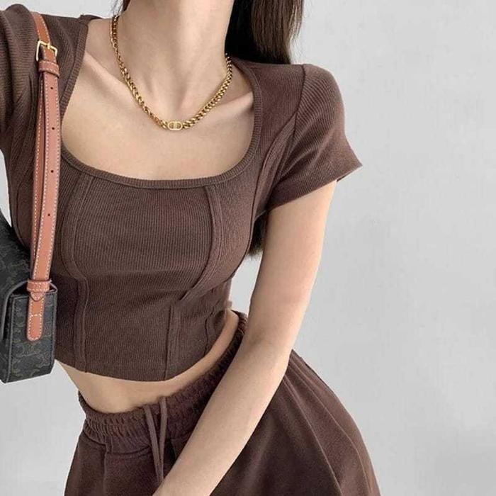 Premium Crop Top Glam Crop Top Garis Dua Alicia Crop Top Lengan Pendek Original