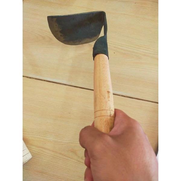 Cangkul Kecil Mini KORET RUMPUT Model Samping Gagang Kayu Panjang 14 cm untuk Membersihkan Selokan