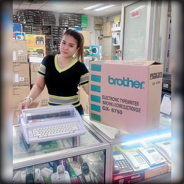 

MESIN TIK ELECTRIK BROTHER GX6750