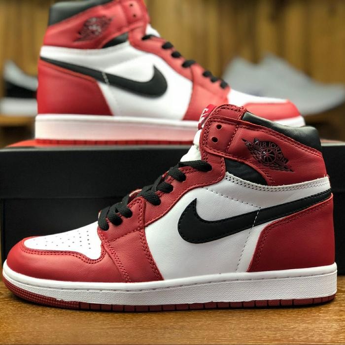 Nike Jordan 1 Chicago