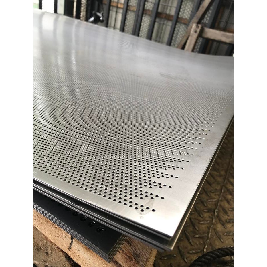 PLAT LUBANG BESI 1MM X 1.2 M X 2.4 M X DIA. LUBANG 2 MM - 2.5 MM