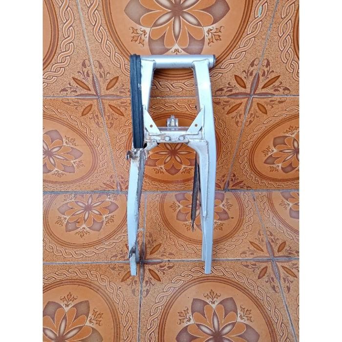 swing arm yamaha vixion old original sepert gambar