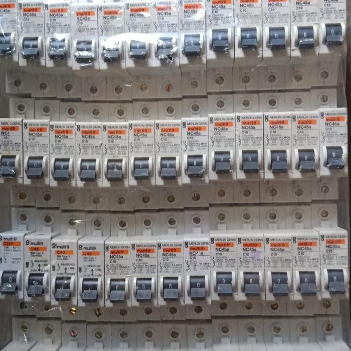 BERKUALITAS Mcb Merlin Gerin NC45a 10A,16A 1Phase