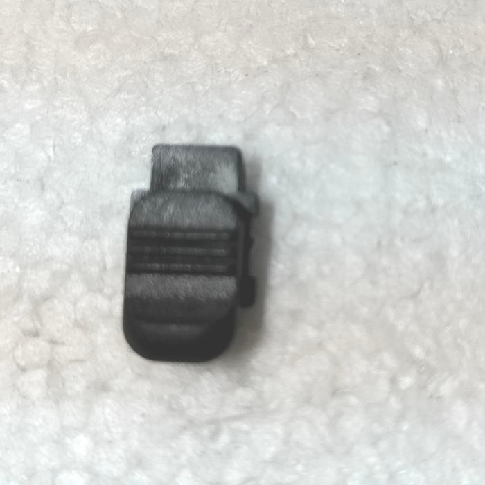 Release Battery Pengait Battery Ht Icom V68 2Gxat