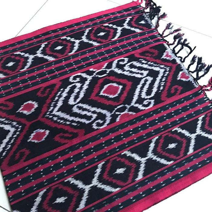 Selendang Tenun Etnik Toraja Terlaris