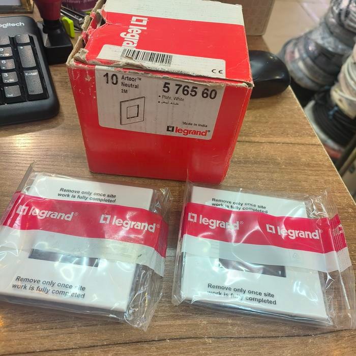 frame legrand 576560 5765 60 arteor neutral 2m legrand