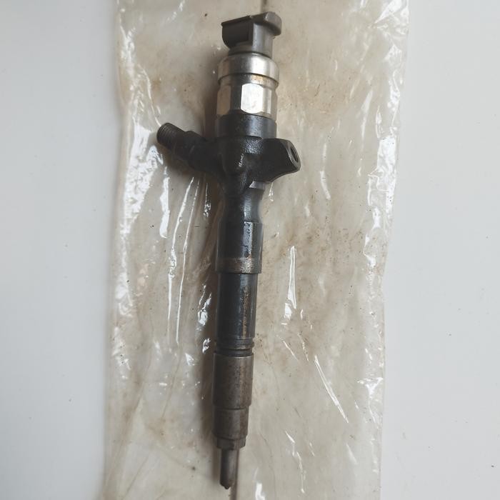 NOZZLE INJEKTOR NOSEL TOYOTA INNOVA