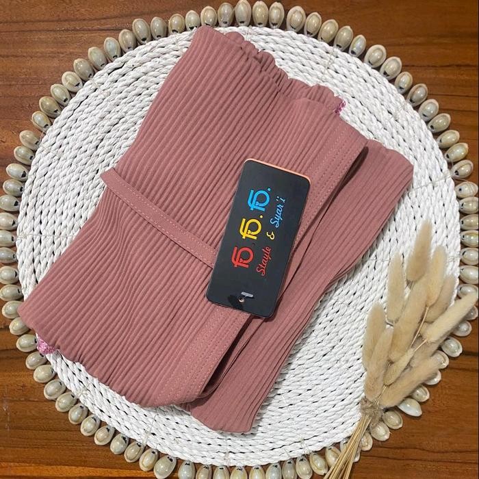 KirimCpT- Jilbab Instan Della Non Pet Jersey Barbara Plisket By Fo Hijab Wanita Muslim Kerudung