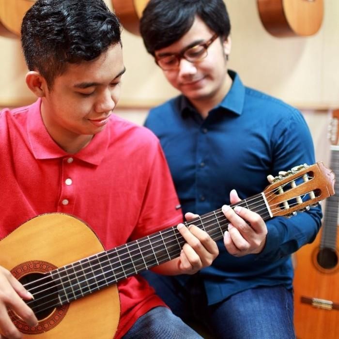 YAMAHA C40 GITAR KLASIK / GITAR NILON YAMAHA C40 / GITAR AKUSTIK C40