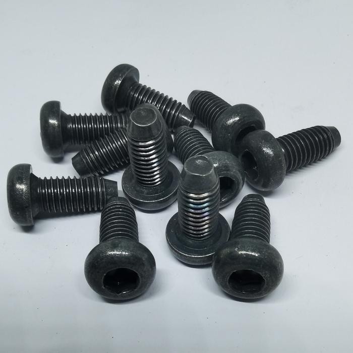 Baut L6 M8x18 asli mitsubishi