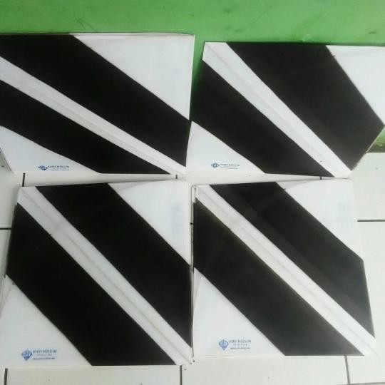 layangan aduan super Bandung