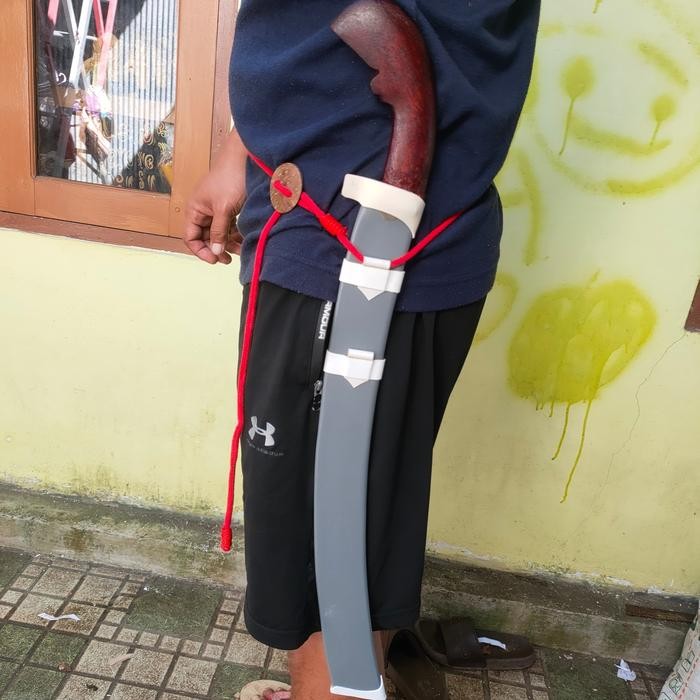 Parang Banjar Paralon Asli Kalimantan Tbk