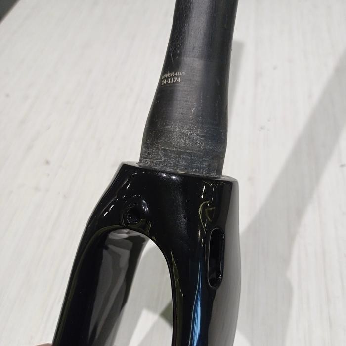 Fork disc brake 700c carbon tapered inner cable import