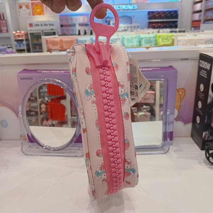 

KOTAK PENSIL CANTIK - MINISO SANRIO CHARACTERS ZIPPER STATIONERY CASE