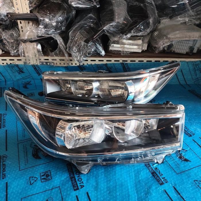 Headlamp Lampu Depan Lampu Utama Lampu Besar Mobil Toyota Innova Reborn Type G 2016-2025 Original