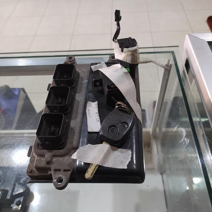 ecu matic civic fd R1.8 + kontak