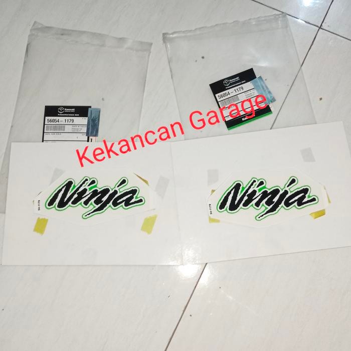 Sticker striping Tulisan NINJA (Di Tangki) Ninja 250fi Old (Original)