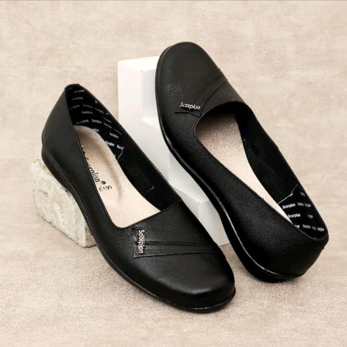 Sepatu Kulit Wanita Scorpion 6199 Hitam